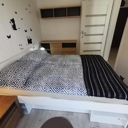 Apartament Julia Apartment *